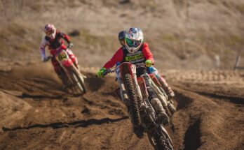 pilote motocross